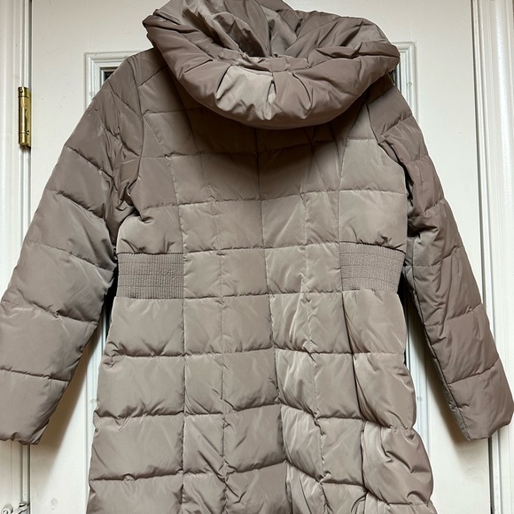 Cole Haan Cashew Color Quilted Jacket - Picture 2 of 6
